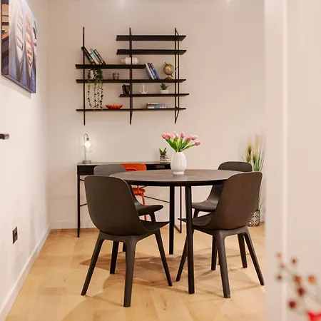 Appartamento Mediterranean Bliss Near Old Town And *