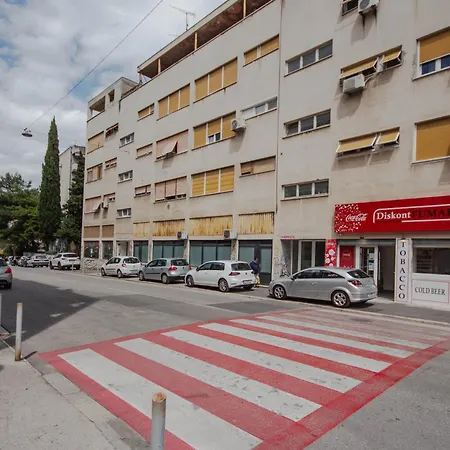 公寓 Mediterranean Bliss Near Old Town And