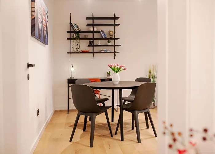 公寓 Mediterranean Bliss Near Old Town And *