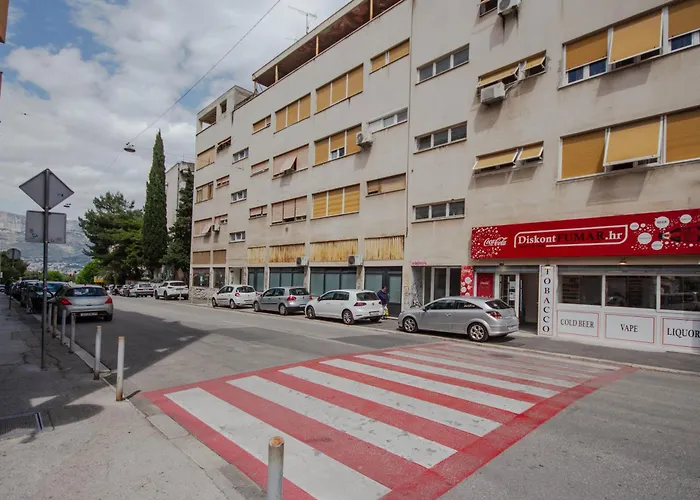 公寓 Mediterranean Bliss Near Old Town And